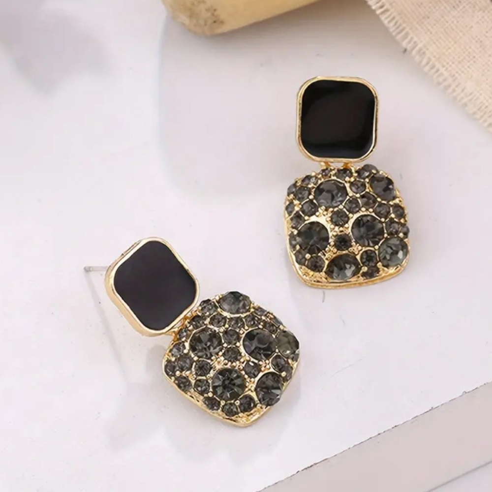 Sparkle Black Earrings